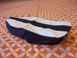 SEAT COVER BIANCO/NERA